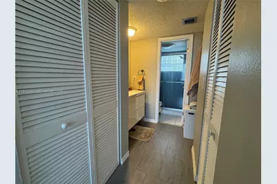 9450 Poinciana Pl #405, Davie, FL 33324 - Photo 18