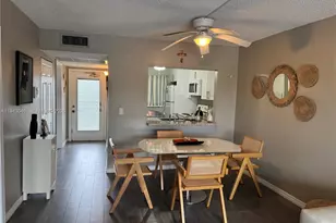 9450 Poinciana Pl, Davie, FL 33324 - Photo 10