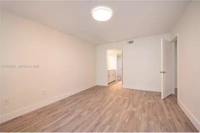 1 Alhambra Cir #203, Coral Gables, FL 33134 - Photo 8