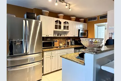 301 174th St #2201, Sunny Isles Beach, FL 33160 - Photo 18