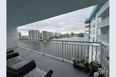 301 174th St #2201, Sunny Isles Beach, FL 33160 - Photo 4