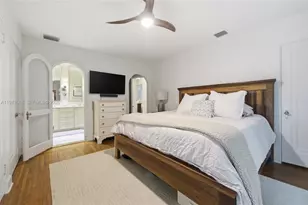 1302 Alhambra Cir, Coral Gables, FL 33134 - Photo 18