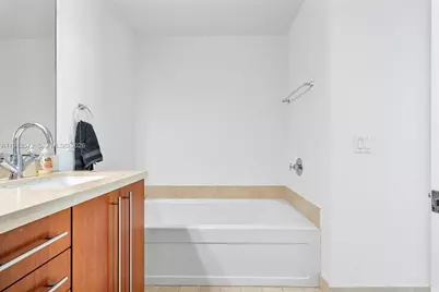 79 SW 12th St #3809S, Miami, FL 33130 - Photo 12