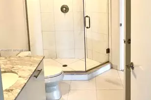 500 Brickell Ave, Miami, FL 33131 - Photo 24