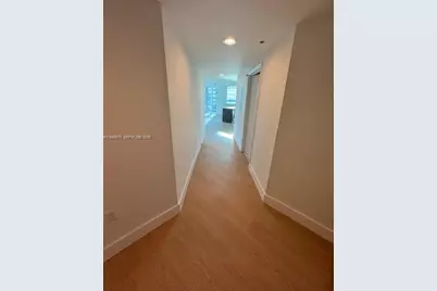 500 Brickell Ave #1502, Miami, FL 33131 - Photo 18
