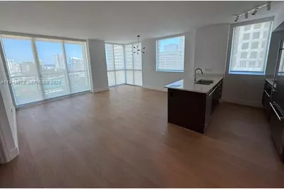 500 Brickell Ave #1502, Miami, FL 33131 - Photo 10