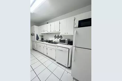 100 Lincoln Rd #524, Miami Beach, FL 33139 - Photo 4