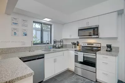 1700 SW 20th St, Fort Lauderdale, FL 33315 - Photo 20