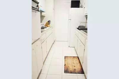 100 Lincoln Rd #522, Miami Beach, FL 33139 - Photo 2