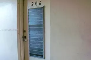 300 NE 14th Ave, Hallandale Beach, FL 33009 - Photo 4