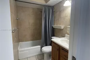 900 NE 18th Ave, Fort Lauderdale, FL 33304 - Photo 14