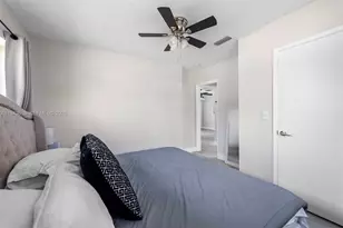 81 NE 47th St, Oakland Park, FL 33334 - Photo 30