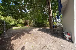 807 NW 51st St, Miami, FL 33127 - Photo 22