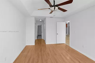 21055 SW 89th Pl, Cutler Bay, FL 33189 - Photo 6