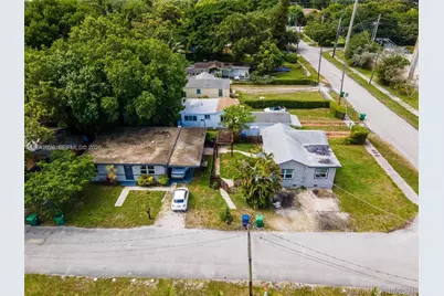 438 NW 93rd St #440, Miami, FL 33150 - Photo 1