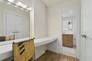 211 S Ocean Dr, Hollywood, FL 33019 - Photo 16