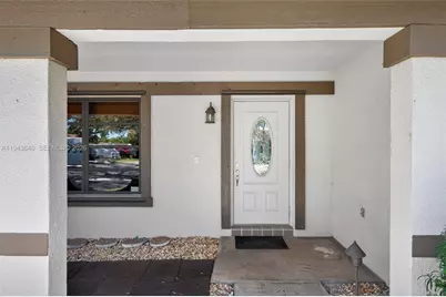 5500 SW 118th Ave, Cooper City, FL 33330 - Photo 2