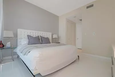 200 Biscayne Boulevard Way #5109, Miami, FL 33131 - Photo 18