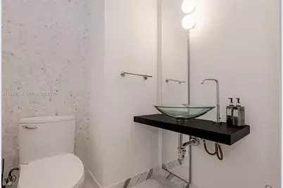 200 Biscayne Boulevard Way #5109, Miami, FL 33131 - Photo 14