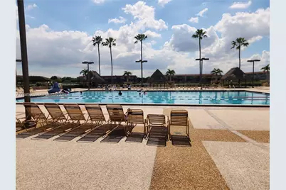 301 SW 135th Ave #113C, Pembroke Pines, FL 33027 - Photo 2