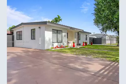 11415 SW 56th St, Miami, FL 33165 - Photo 14