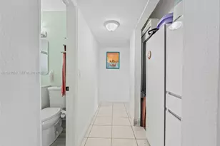 11401 SW 56th St, Miami, FL 33165 - Photo 12