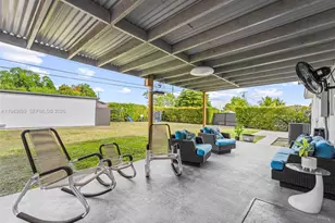 11401 SW 56th St, Miami, FL 33165 - Photo 16