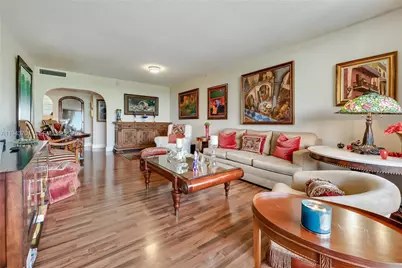 90 Edgewater Dr #501, Coral Gables, FL 33133 - Photo 2