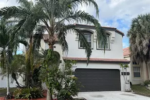 1474 NW 153rd Ln, Pembroke Pines, FL 33028 - Photo 4