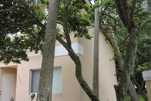 17975 SW 140th Ct, Miami, FL 33177 - Photo 2