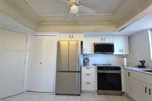 1351 NE Miami Gardens Dr, Miami, FL 33179 - Photo 12