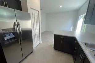 2634 SE 11th Ct, Homestead, FL 33035 - Photo 2