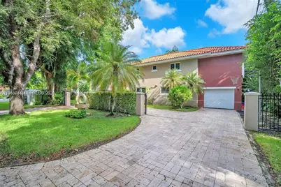 1543 Dorado Ave, Coral Gables, FL 33146 - Photo 2