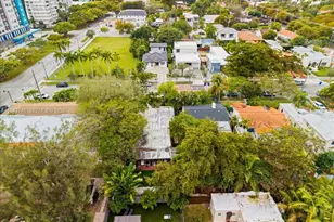 321 SW 19th Rd, Miami, FL 33129 - Photo 22