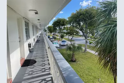 101 NW 204th St #31, Miami Gardens, FL 33169 - Photo 14