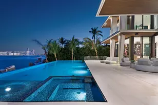 217 E Rivo Alto Dr, Miami Beach, FL 33139 - Photo 2