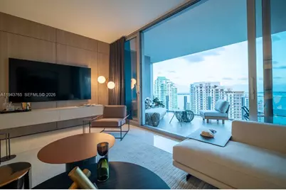 300 Biscayne Blvd Way #3403, Miami, FL 33131 - Photo 18