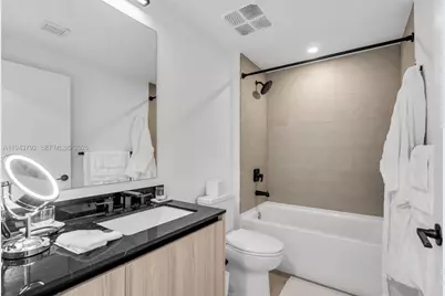 225 N Miami Ave #301, Miami, FL 33128 - Photo 16