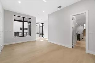 8091 NW 48th Terrace, Doral, FL 33166 - Photo 6