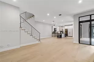 8091 NW 48th Terrace, Doral, FL 33166 - Photo 14