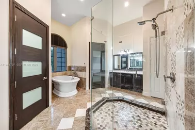 14781 S River Dr, Miami, FL 33167 - Photo 40