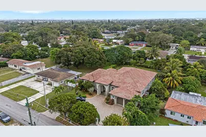 14781 S River Dr, Miami, FL 33167 - Photo 66