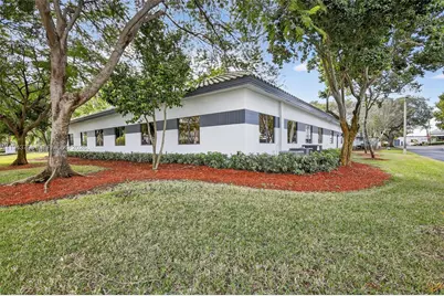 1007 Shotgun Rd, Sunrise, FL 33326 - Photo 4