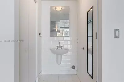 690 SW 1st Ct #1517, Miami, FL 33130 - Photo 12