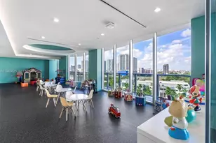 488 NE 18th St, Miami, FL 33132 - Photo 52