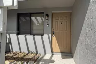 603 Racquet Club Rd, Weston, FL 33326 - Photo 4