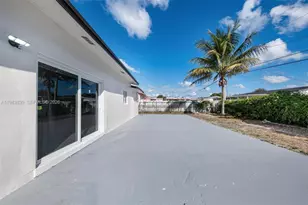 17201 NW 42nd Ave, Miami Gardens, FL 33055 - Photo 32