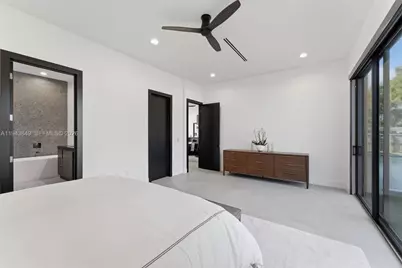 301 NE 27th Dr, Wilton Manors, FL 33334 - Photo 14