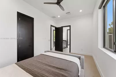 301 NE 27th Dr, Wilton Manors, FL 33334 - Photo 24