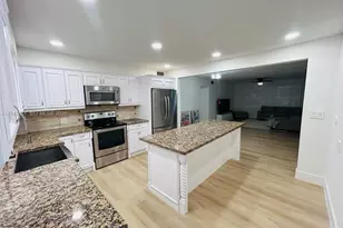 6330 SW 34th St, Miami, FL 33155 - Photo 12
